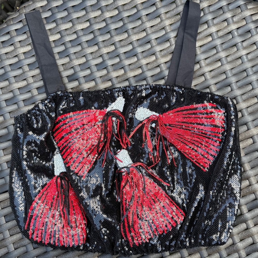 QUEEN OF SPARKLES Black and Red Sequin Crop Top - Size S - Picture 16 of 16